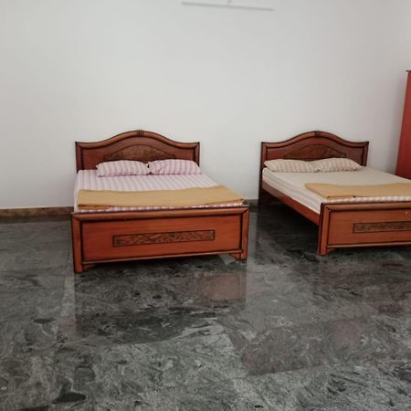 Urc Lodge Perundurai Bagian luar foto