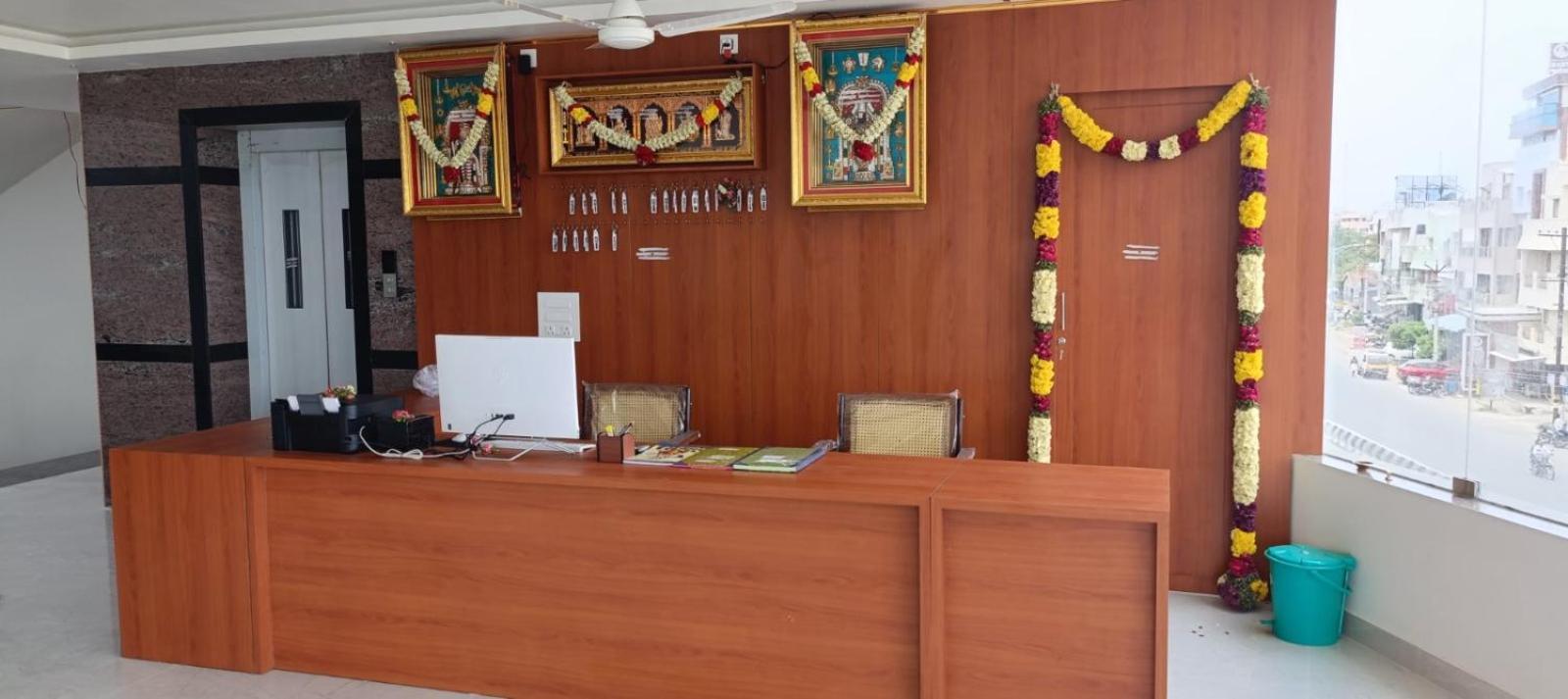 Urc Lodge Perundurai Bagian luar foto